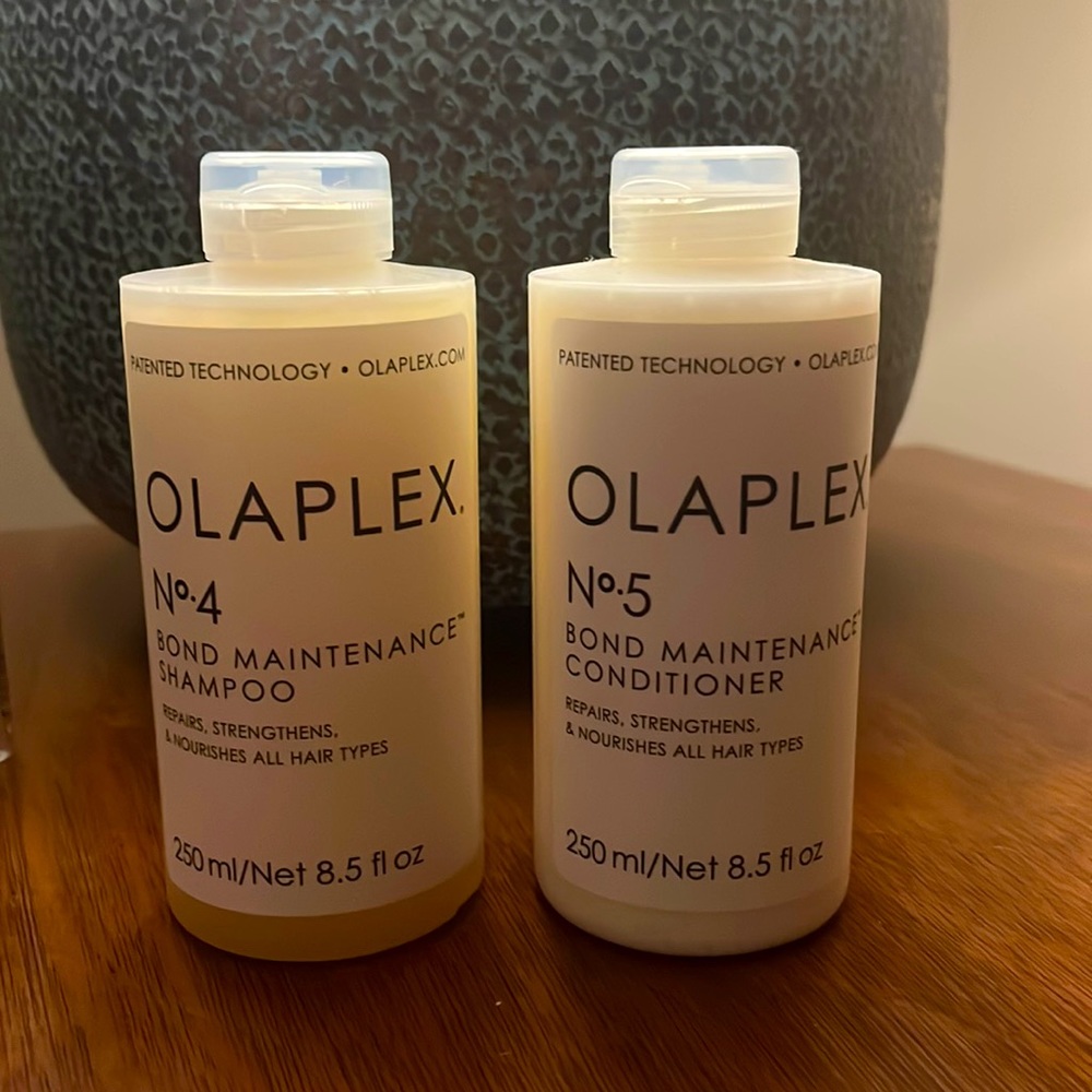 Olaplex #4 and #5, bond maintenance shampoo and conditioner set
